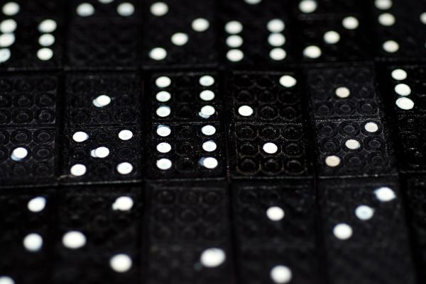 翻前3bet技巧 - 翻前3bet技巧：从极化范围到阻断牌，提升你的再加注胜率